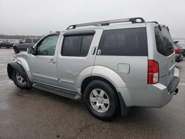 2005 Nissan Pathfinder LE