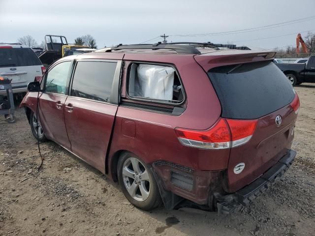 2011 Toyota Sienna LE