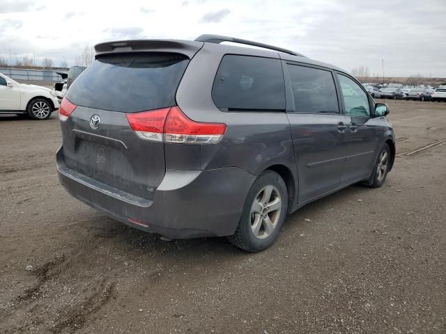 2013 Toyota Sienna LE