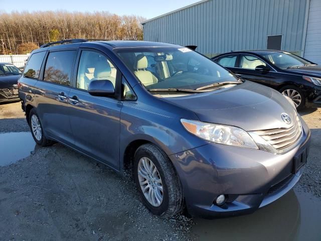 2015 Toyota Sienna XLE