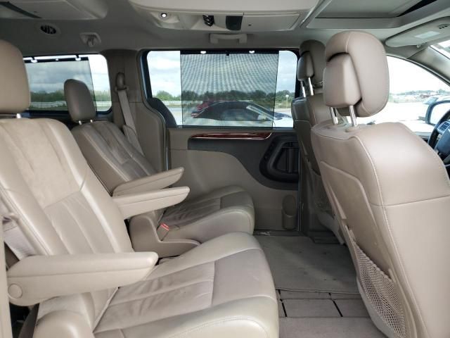 2013 Chrysler Town & Country Limited