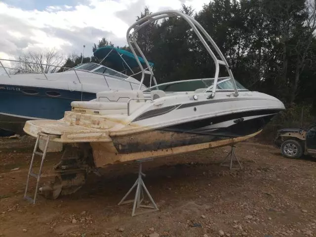 2009 Sea Ray 230 SD