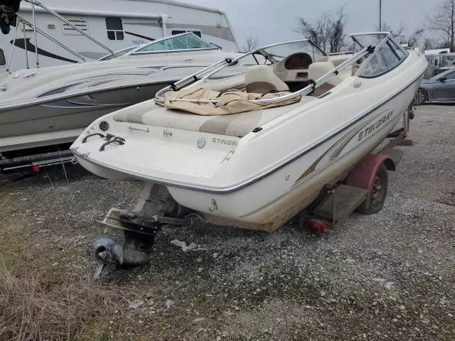 2001 Stingray Boat