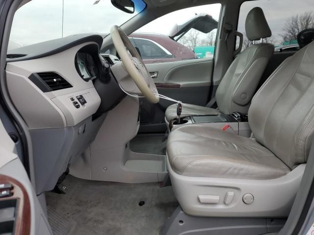 2014 Toyota Sienna XLE