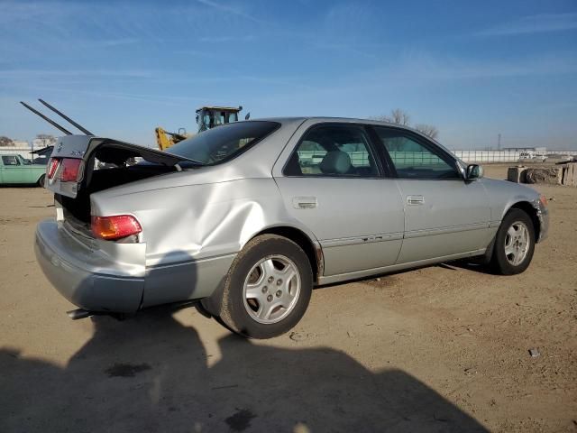 2001 Toyota Camry LE