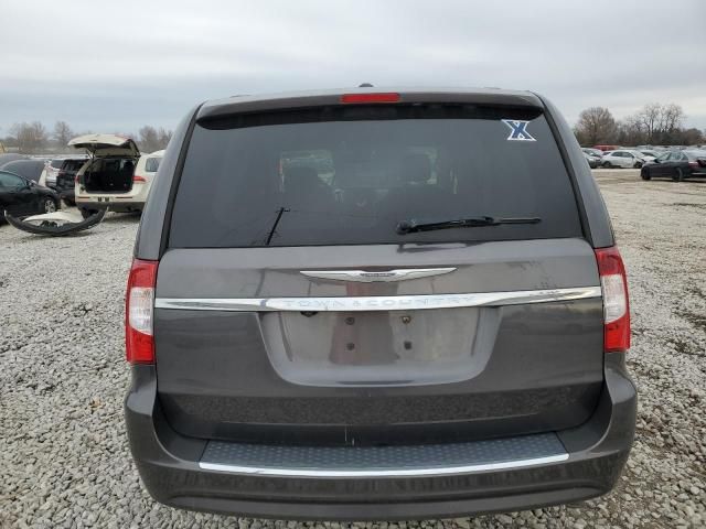 2015 Chrysler Town & Country Touring L