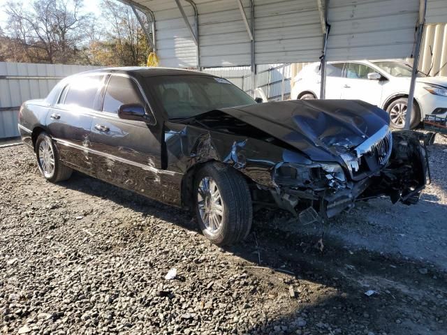 2006 Lincoln Town Car Signature Limited