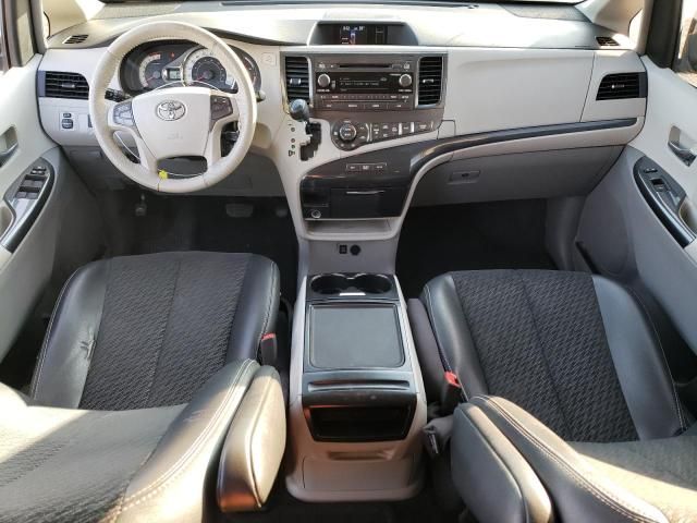 2012 Toyota Sienna Sport