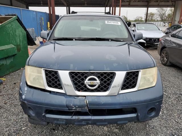 2005 Nissan Pathfinder LE