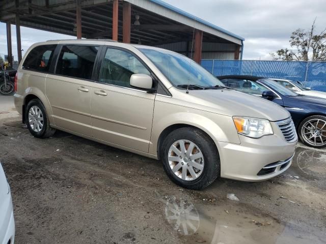 2015 Chrysler Town & Country LX