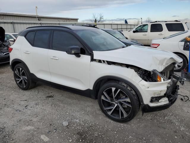 2021 Volvo XC40 T5 R-Design