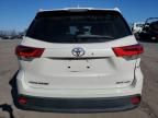 2017 Toyota Highlander SE