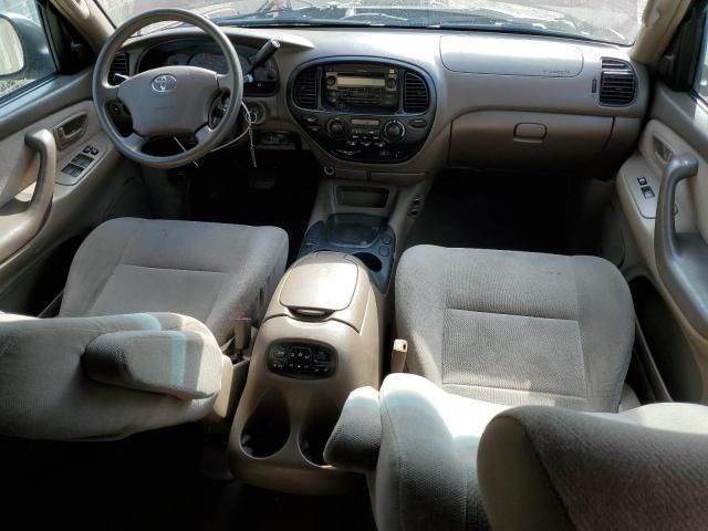 2004 Toyota Sequoia SR5