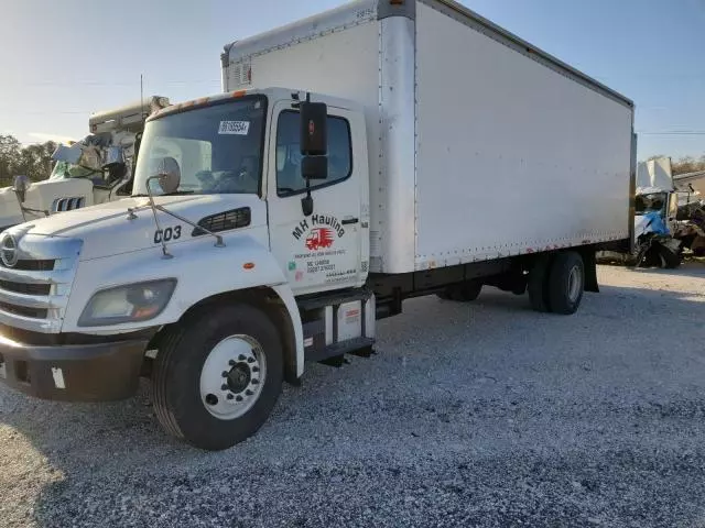 2014 Hino Hino 338