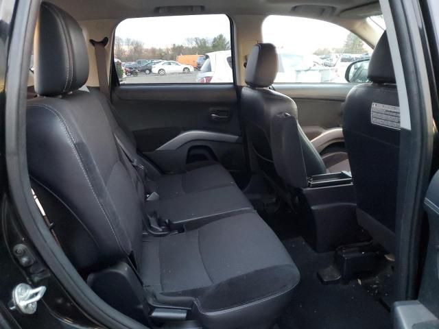 2012 Mitsubishi Outlander SE