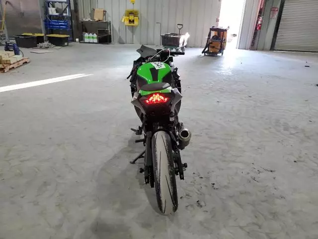 2022 Kawasaki EX400