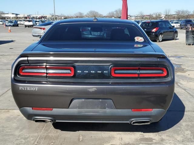 2015 Dodge Challenger SXT