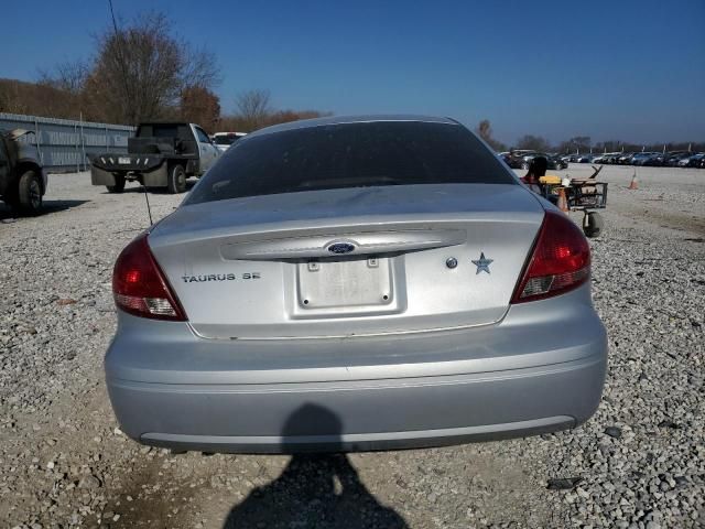 2005 Ford Taurus SE