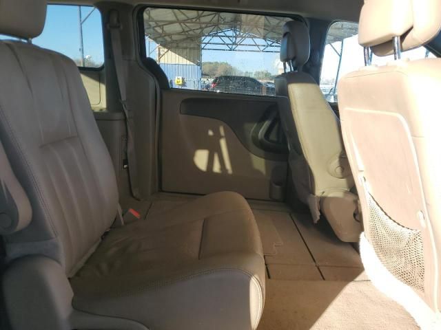 2012 Chrysler Town & Country Touring