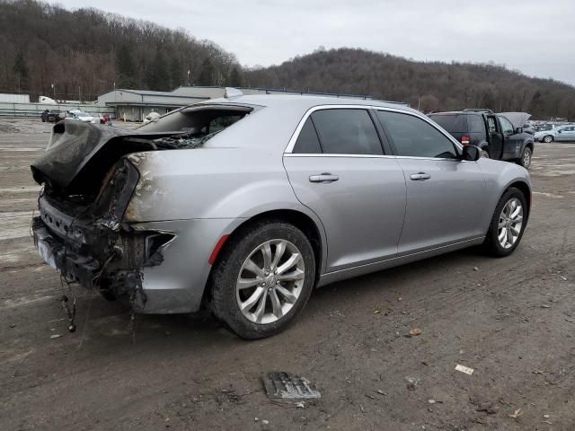 2018 Chrysler 300 Touring