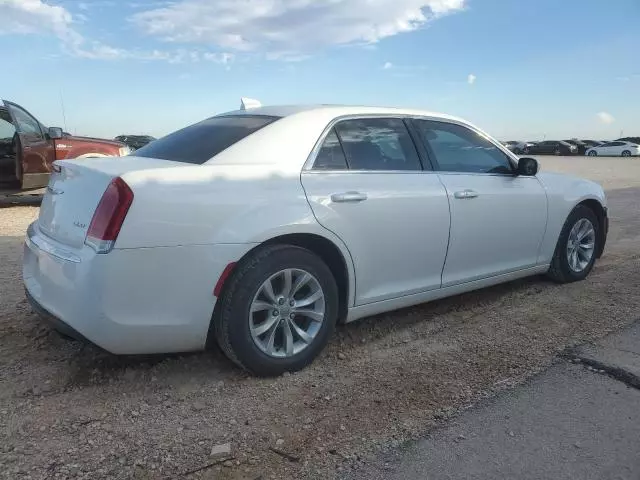 2016 Chrysler 300 Limited