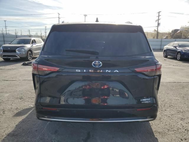 2022 Toyota Sienna Limited