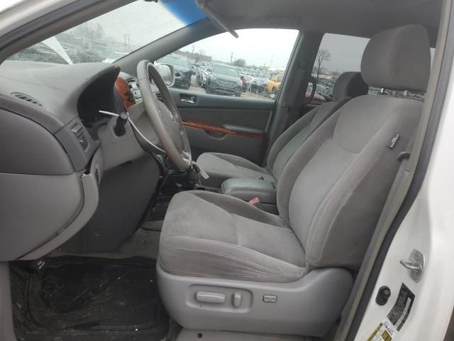 2007 Toyota Sienna XLE