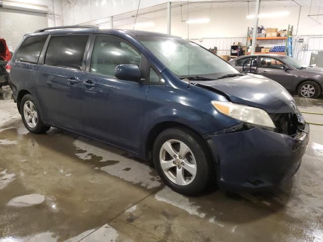 2012 Toyota Sienna LE