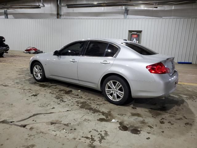 2015 Infiniti Q40