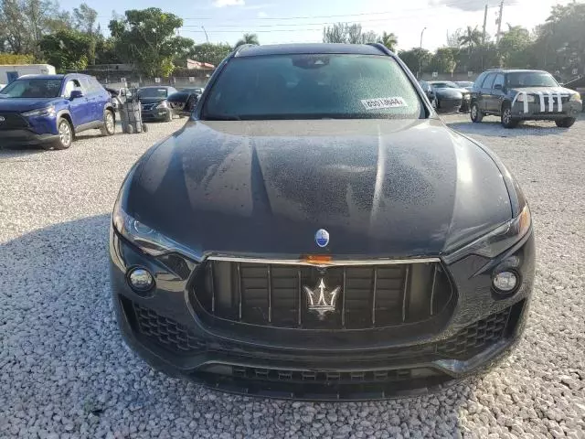 2018 Maserati Levante Sport