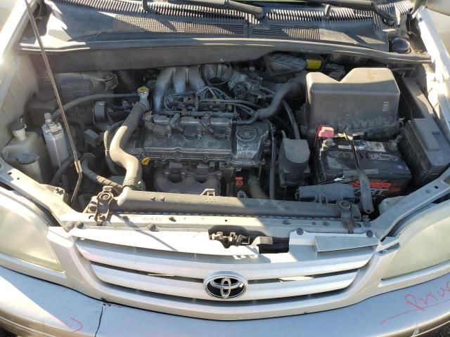 2001 Toyota Sienna LE