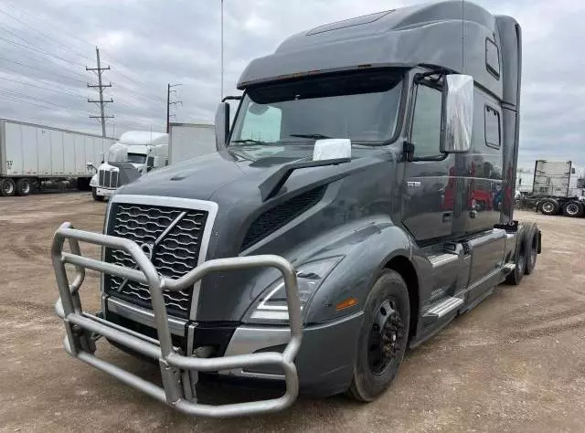 2020 Volvo VN VNL