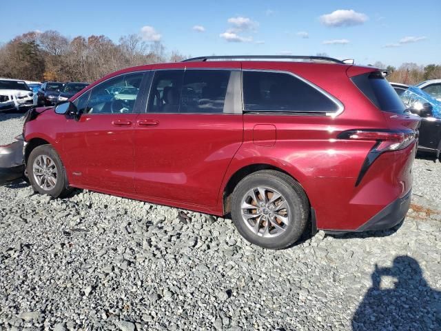 2021 Toyota Sienna LE