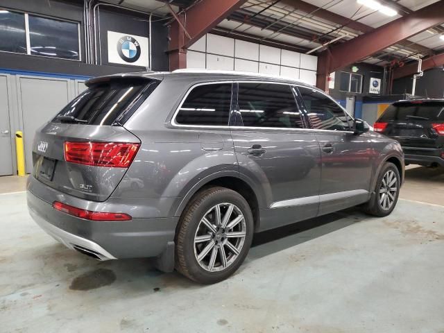 2019 Audi Q7 Premium Plus