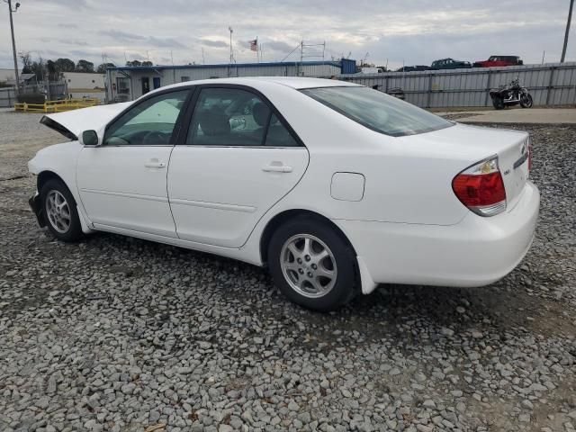 2005 Toyota Camry LE