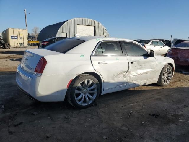 2019 Chrysler 300 Touring