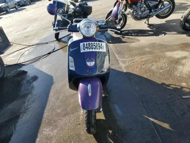 2007 Vespa GTS 250