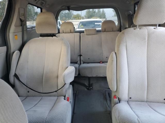 2012 Toyota Sienna LE