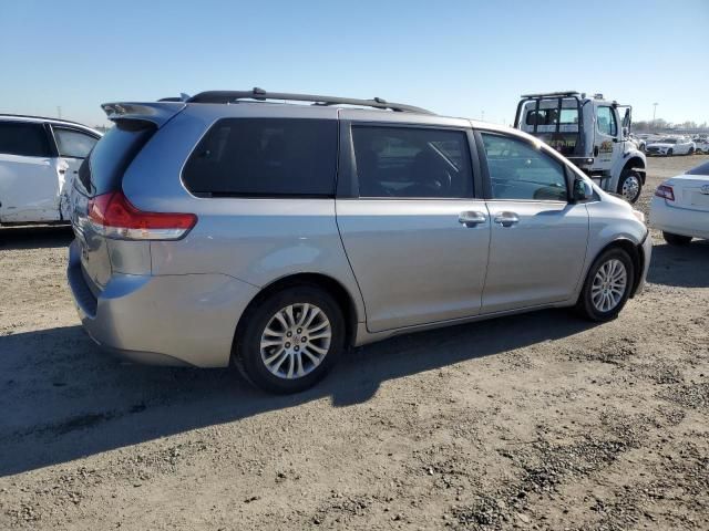 2012 Toyota Sienna XLE