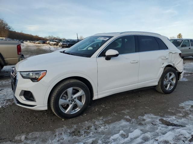 2022 Audi Q3 Premium 40