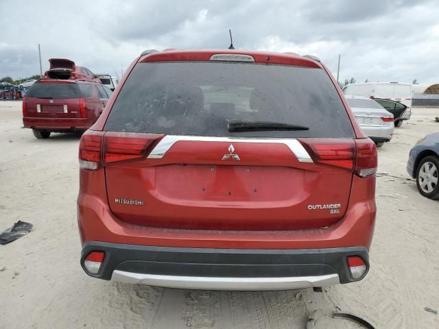 2016 Mitsubishi Outlander SE