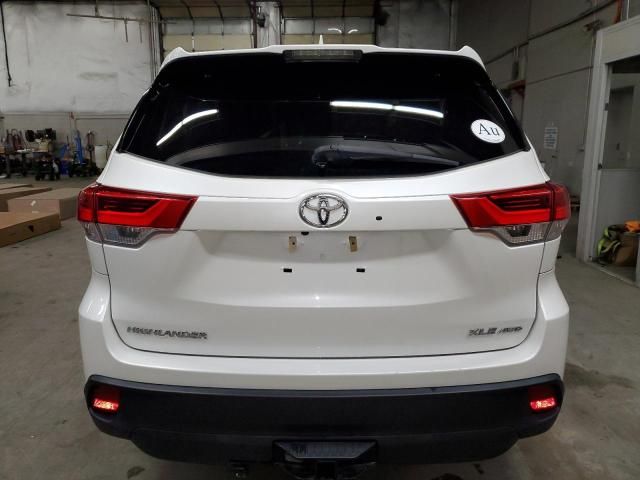 2018 Toyota Highlander SE