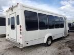 2013 Ford Econoline E450 Super Duty Cutaway Van