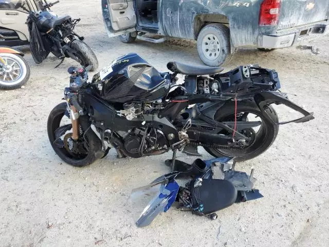 2005 Suzuki GSX-R1000