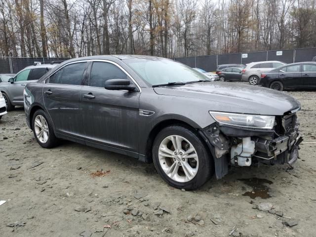 2016 Ford Taurus SE