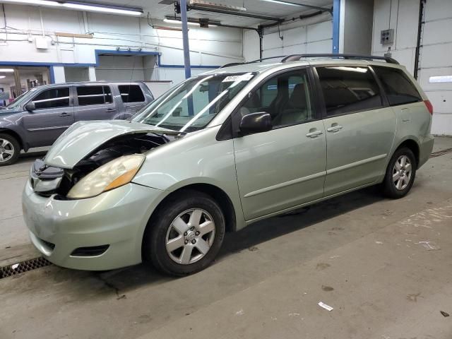 2007 Toyota Sienna CE