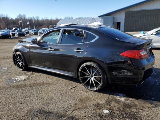 2012 Infiniti M37