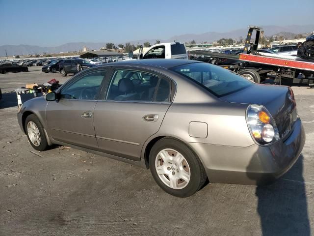 2004 Nissan Altima Base