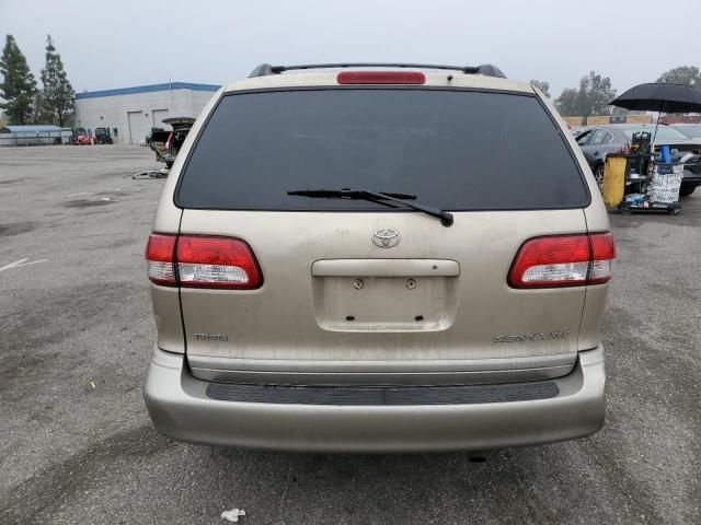 2001 Toyota Sienna LE