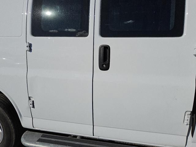 2023 Chevrolet Express G2500